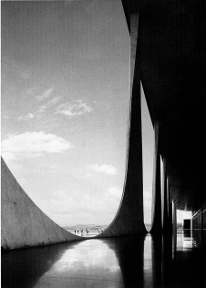 Palácio da Alvorada, Brasilia (fonte: Oscar Niemeyer e o modernismo de formas livres no Brasil, David Underwood, Cosac&Naify)